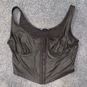 small black zip up crop tank